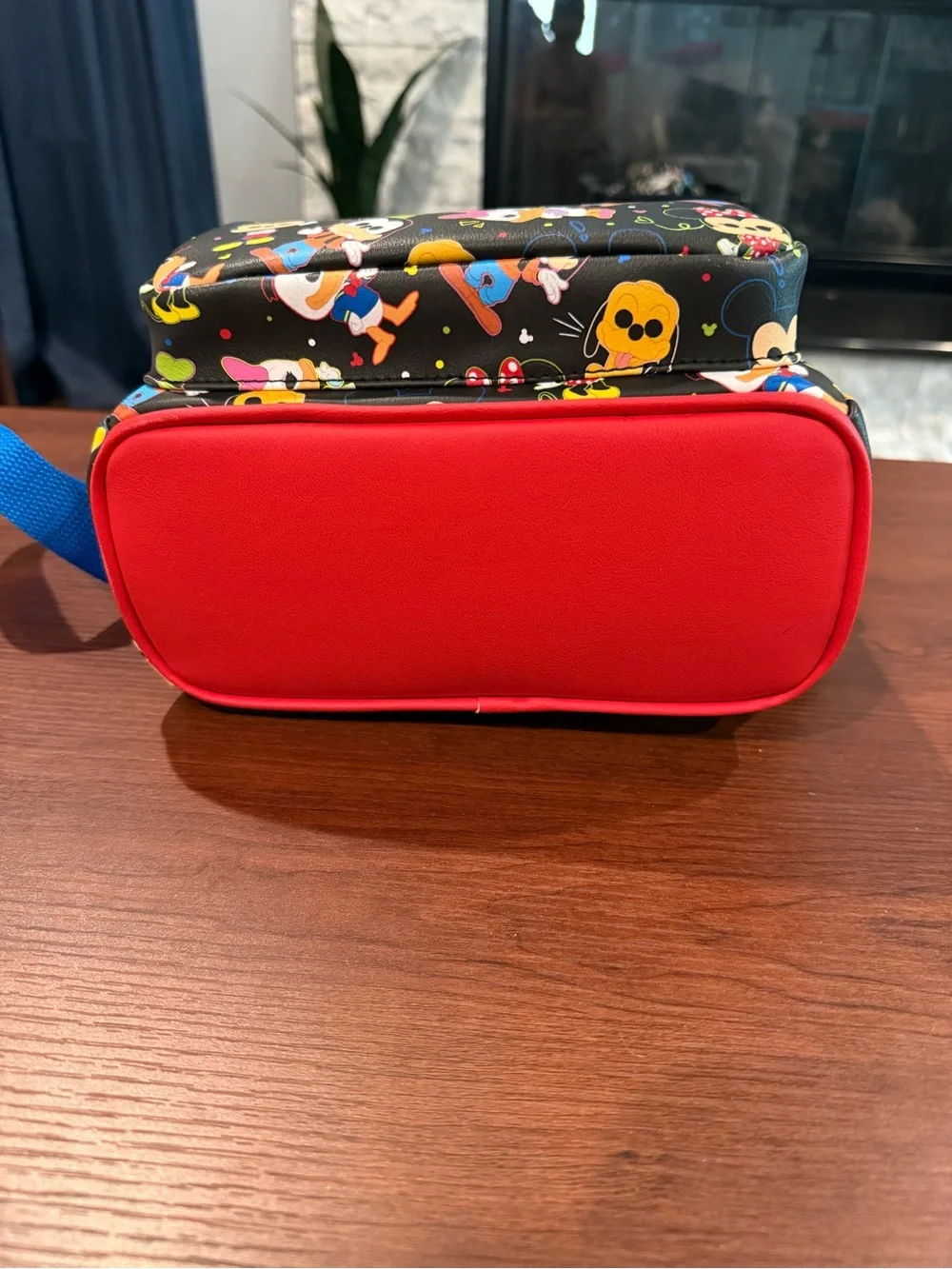 NWOT Disney Sensational Six - Mickey & Friends Mini Backpack
